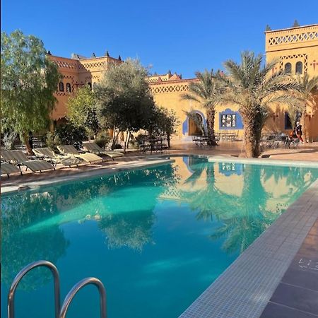 Accommodation Le Touareg Мерцуга Екстериор снимка