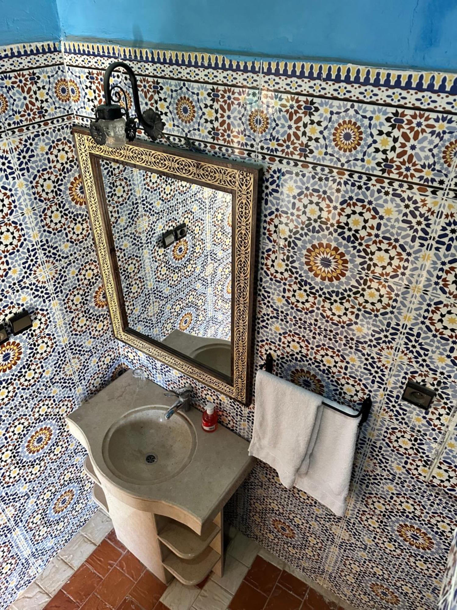 Accommodation Le Touareg Мерцуга Екстериор снимка