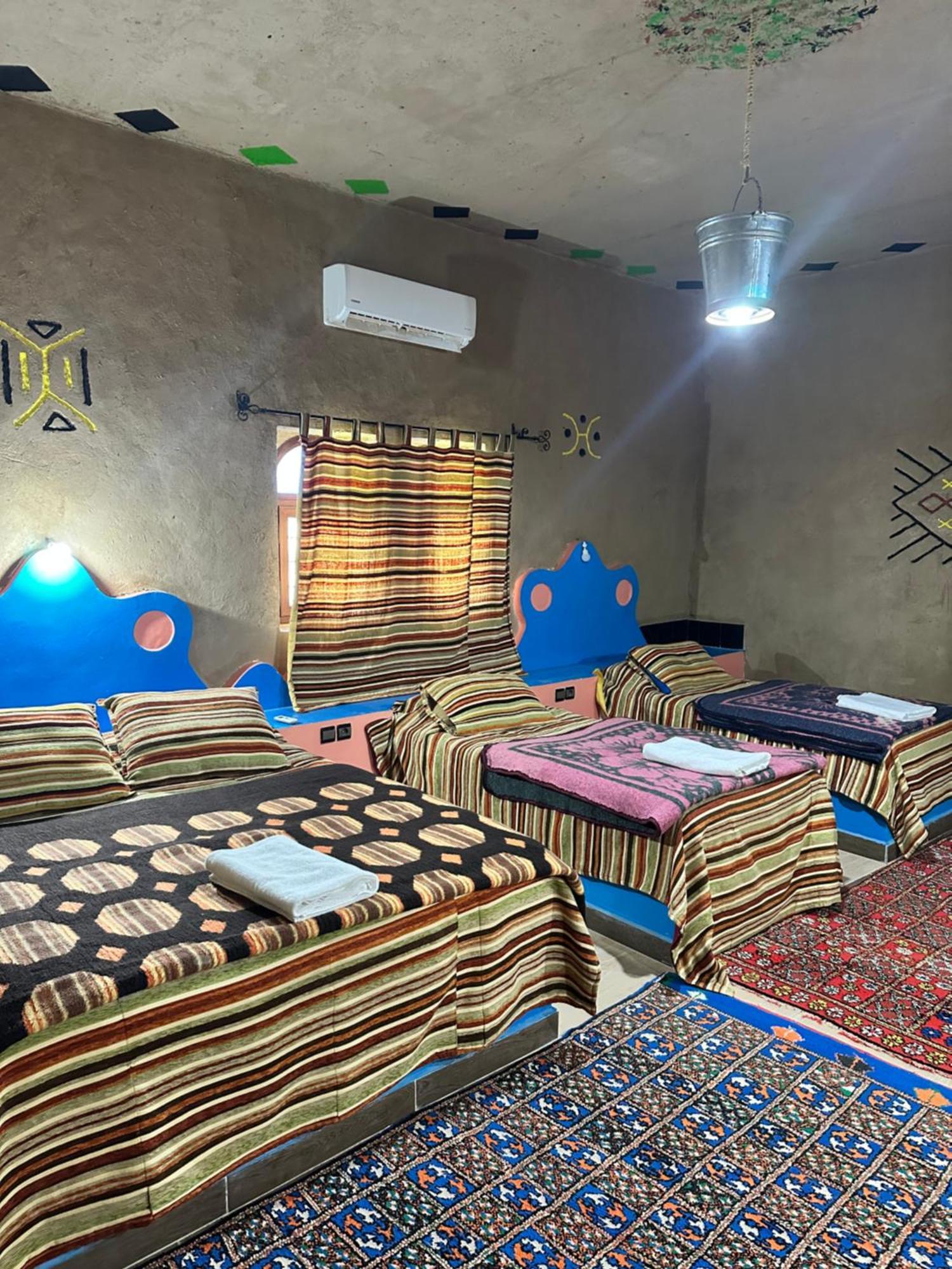 Accommodation Le Touareg Мерцуга Екстериор снимка