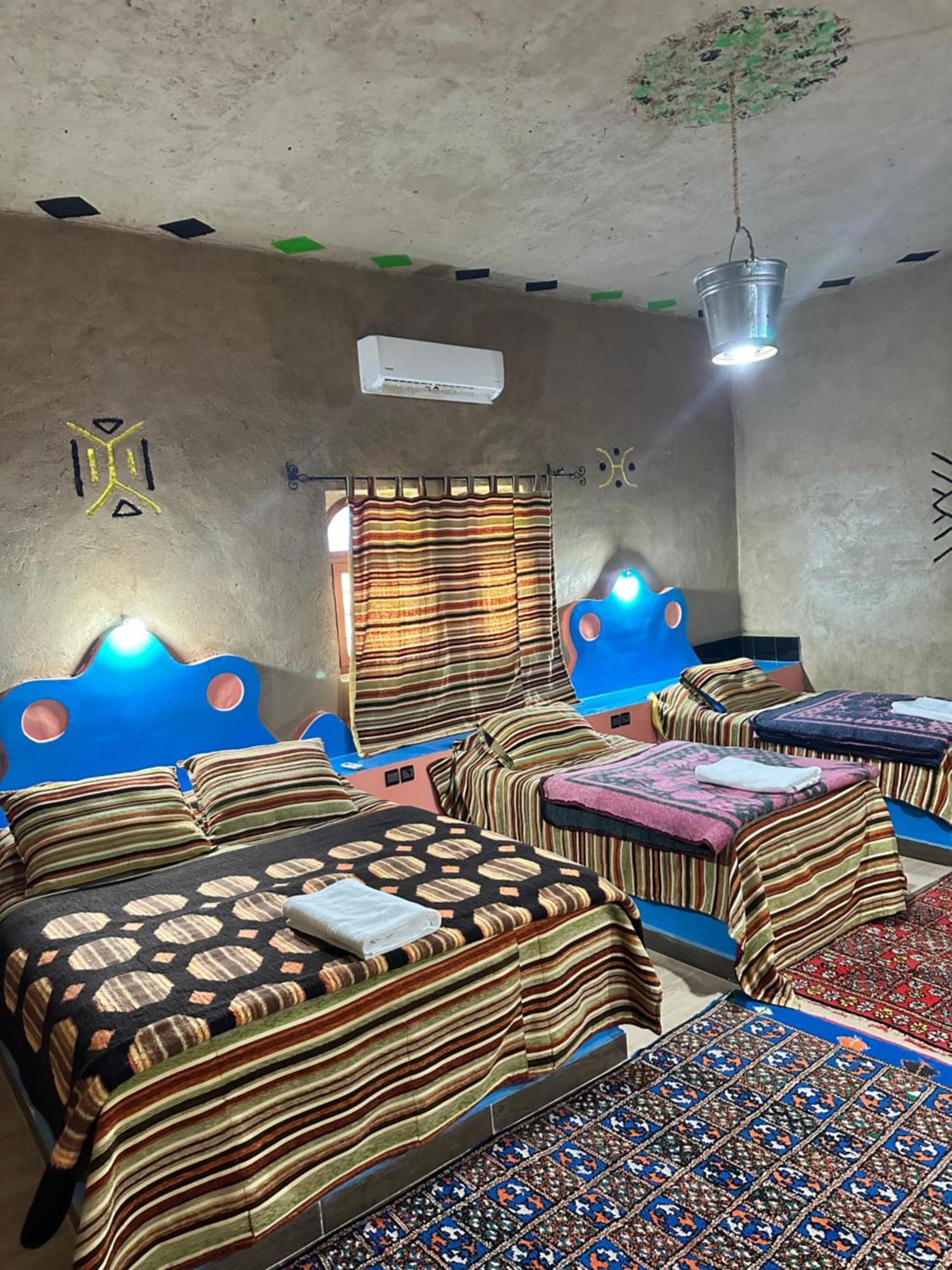 Accommodation Le Touareg Мерцуга Екстериор снимка