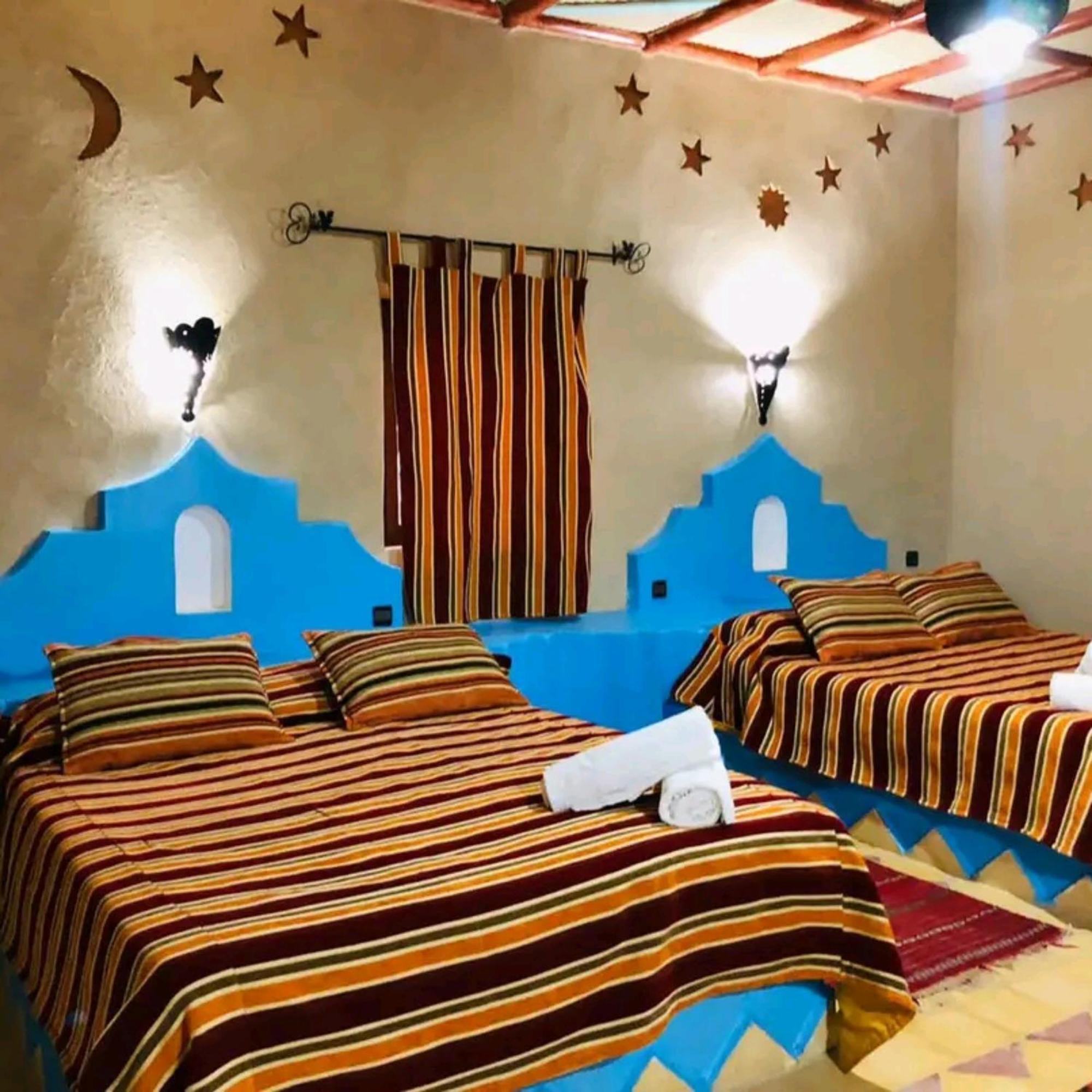 Accommodation Le Touareg Мерцуга Екстериор снимка
