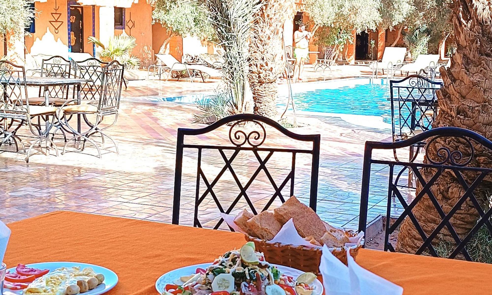 Accommodation Le Touareg Мерцуга Екстериор снимка
