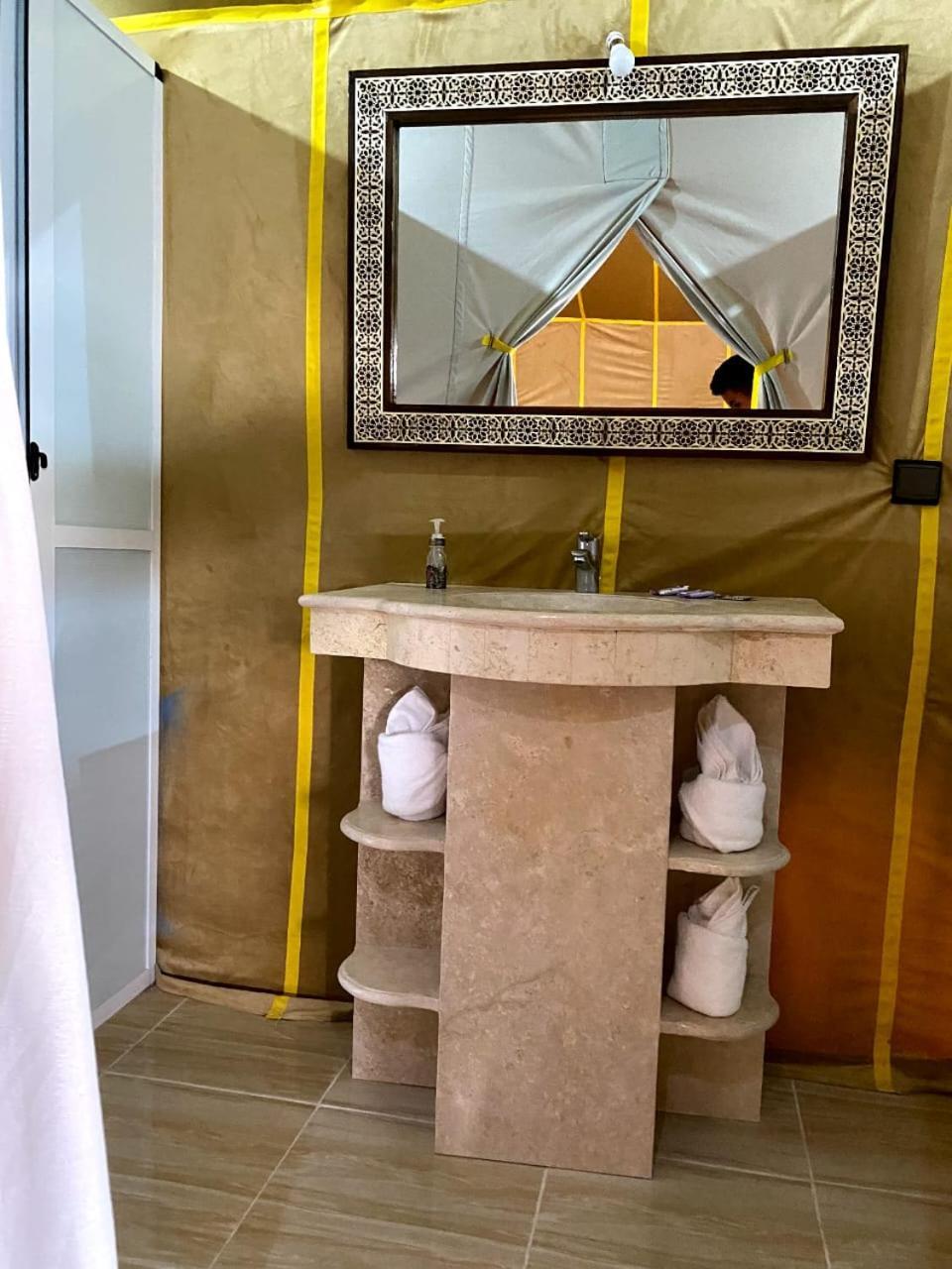 Accommodation Le Touareg Мерцуга Екстериор снимка