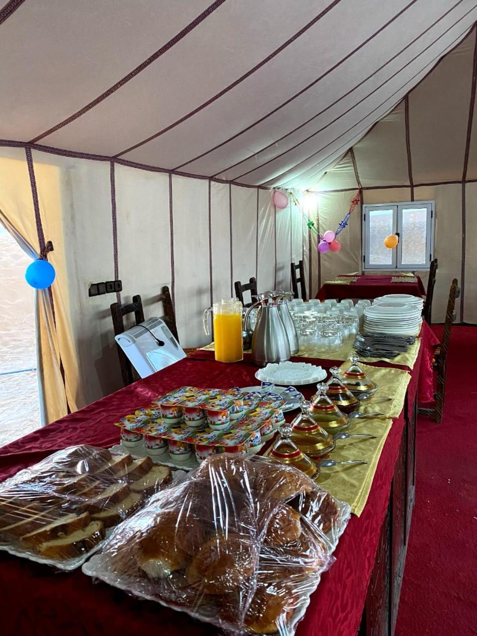 Accommodation Le Touareg Мерцуга Екстериор снимка