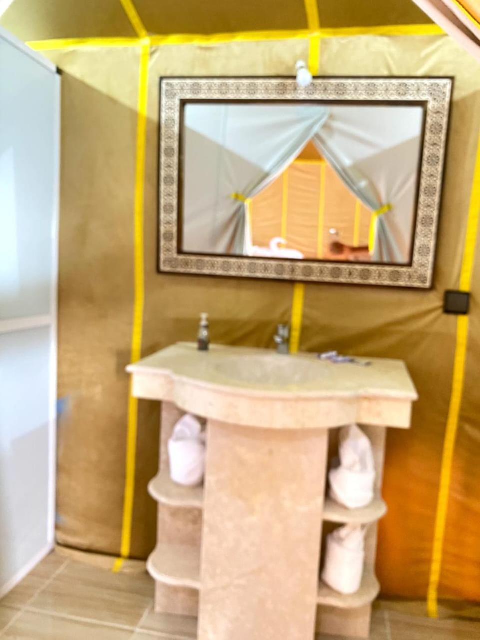 Accommodation Le Touareg Мерцуга Екстериор снимка